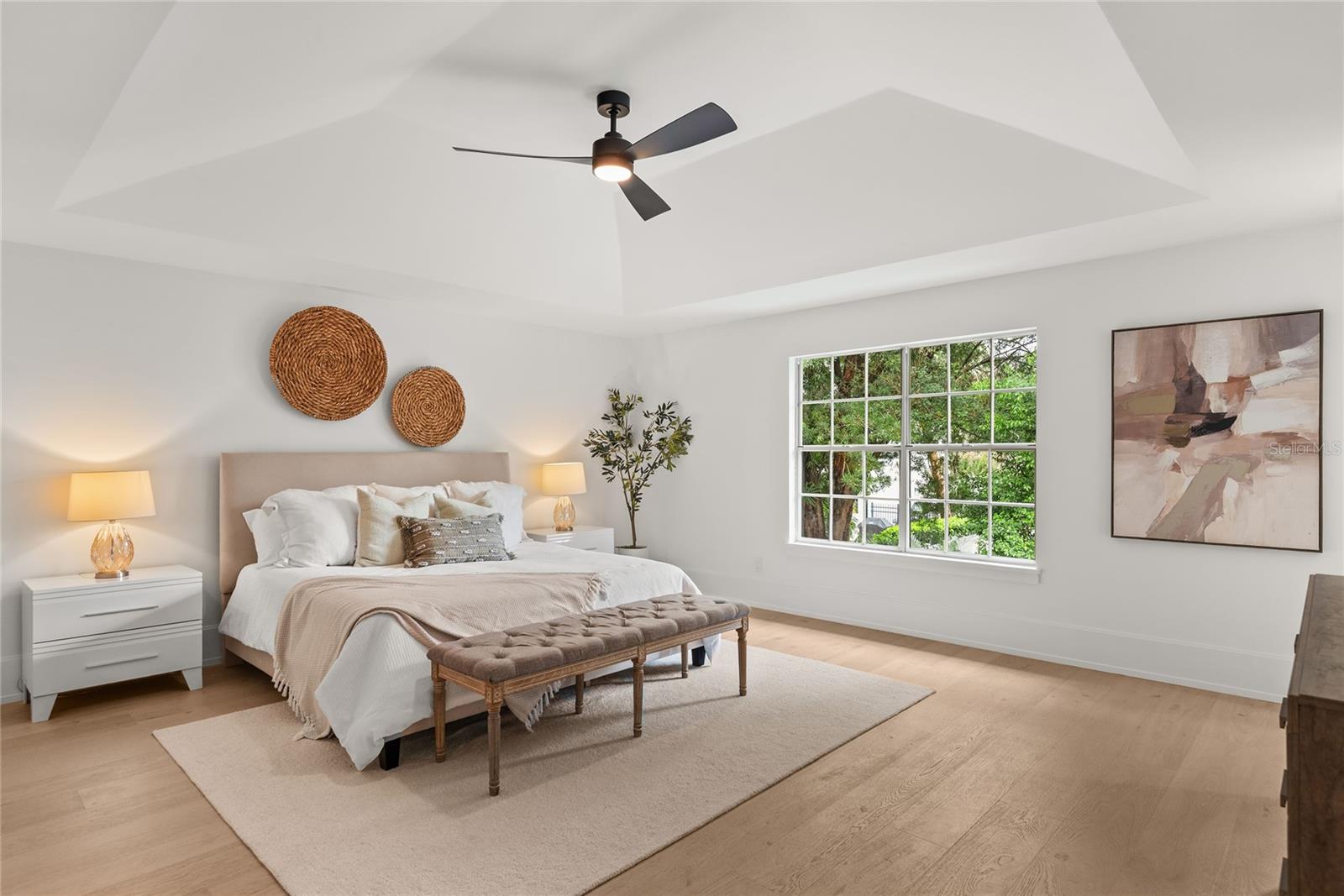 Image 40 of 64 For 1885 Temple Drive