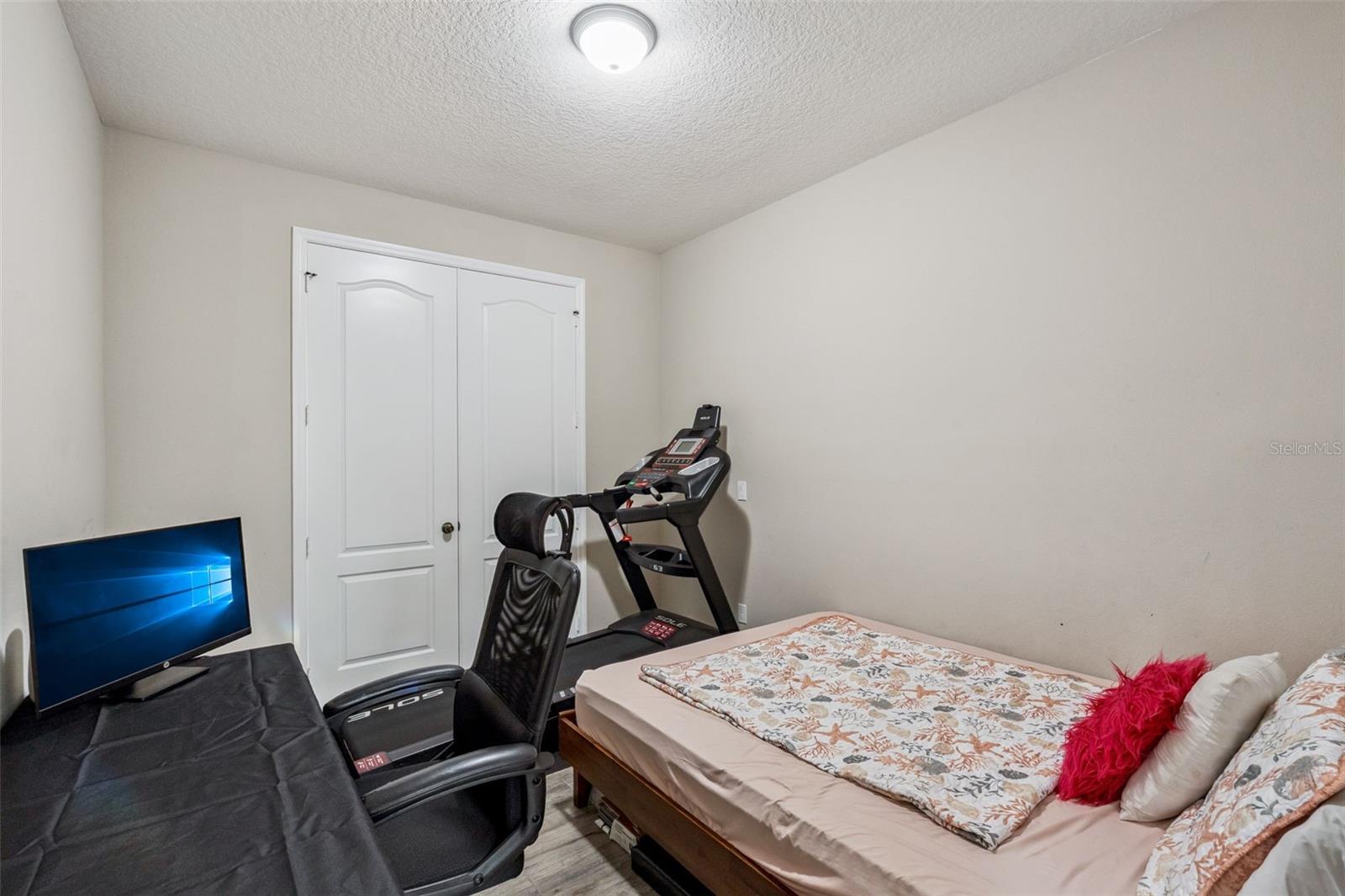 Image 16 of 58 For 1457 Paget Cove