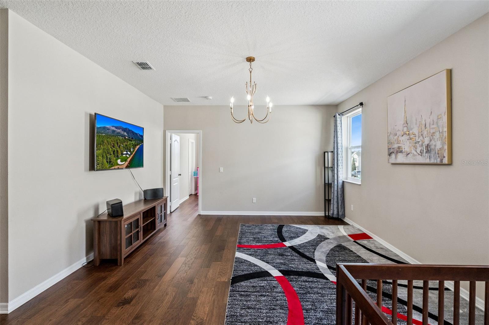 Image 19 of 58 For 1457 Paget Cove