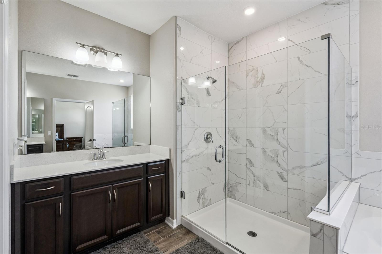 Image 29 of 58 For 1457 Paget Cove