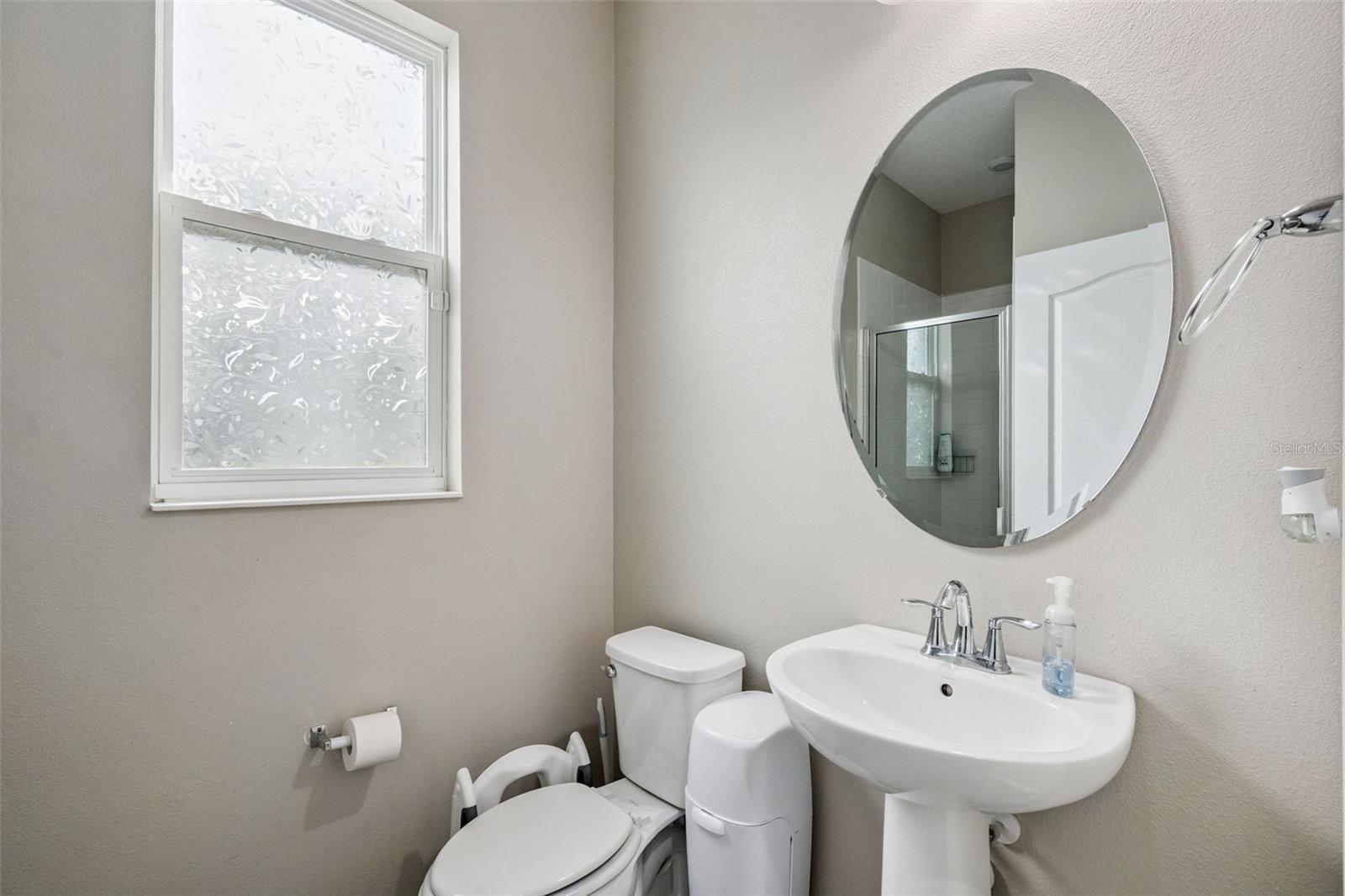 Image 31 of 58 For 1457 Paget Cove