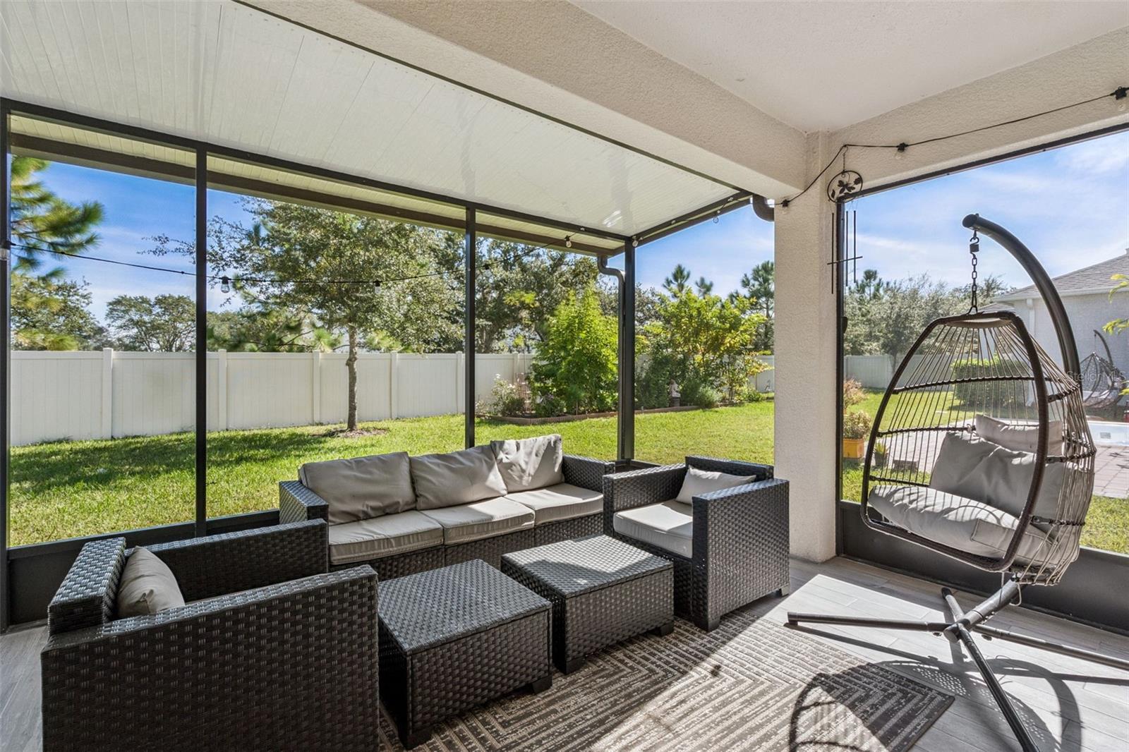 Image 35 of 58 For 1457 Paget Cove