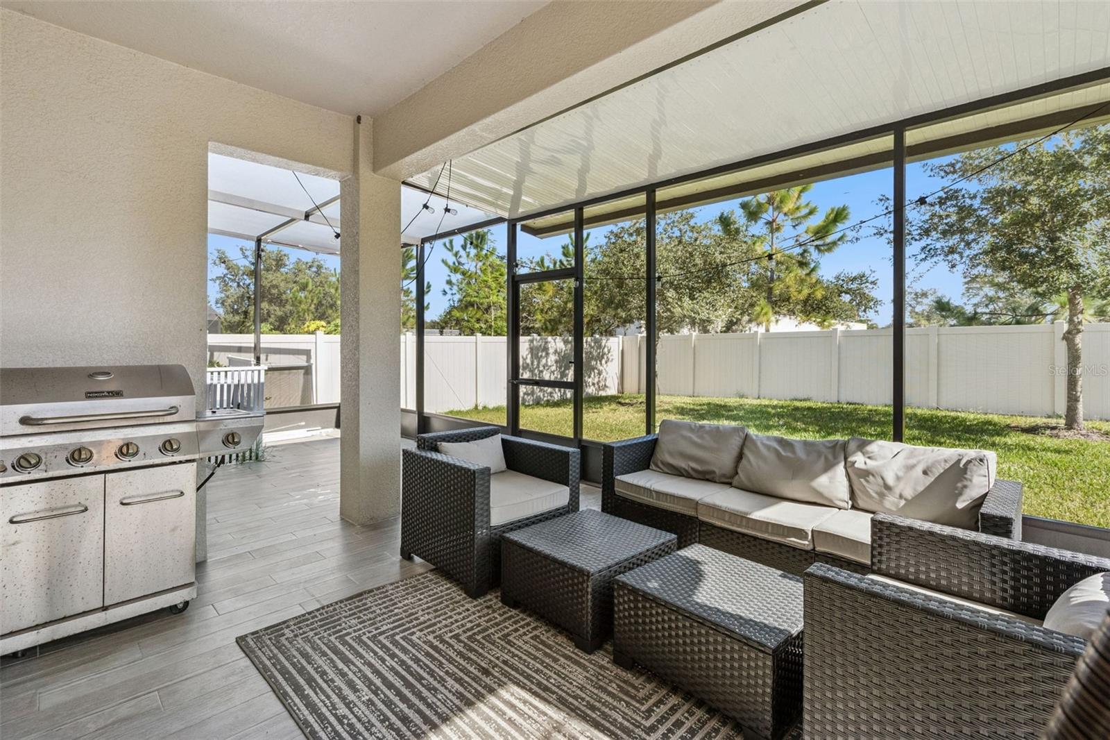 Image 36 of 58 For 1457 Paget Cove