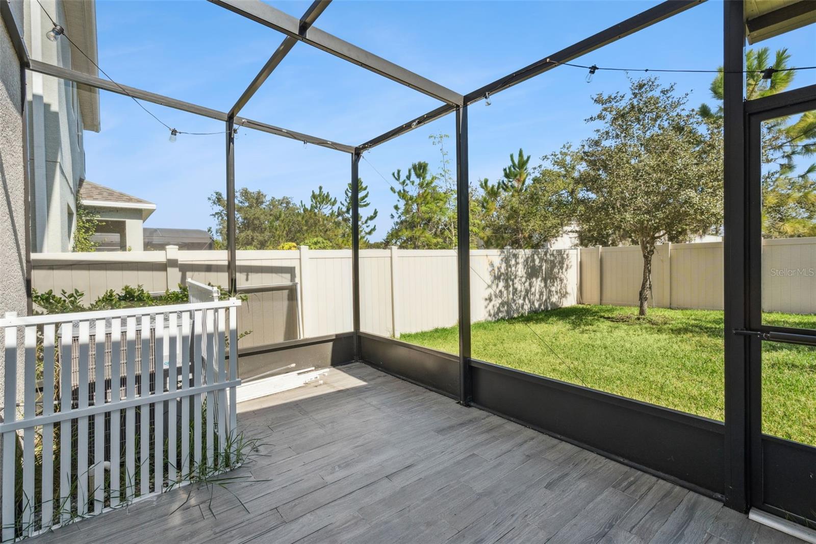 Image 38 of 58 For 1457 Paget Cove