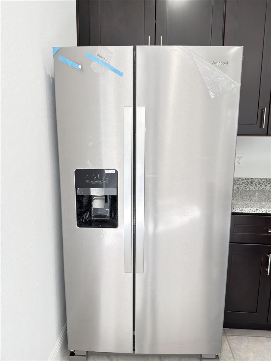 Listing photo id 10 for 3812 Eunice Drive