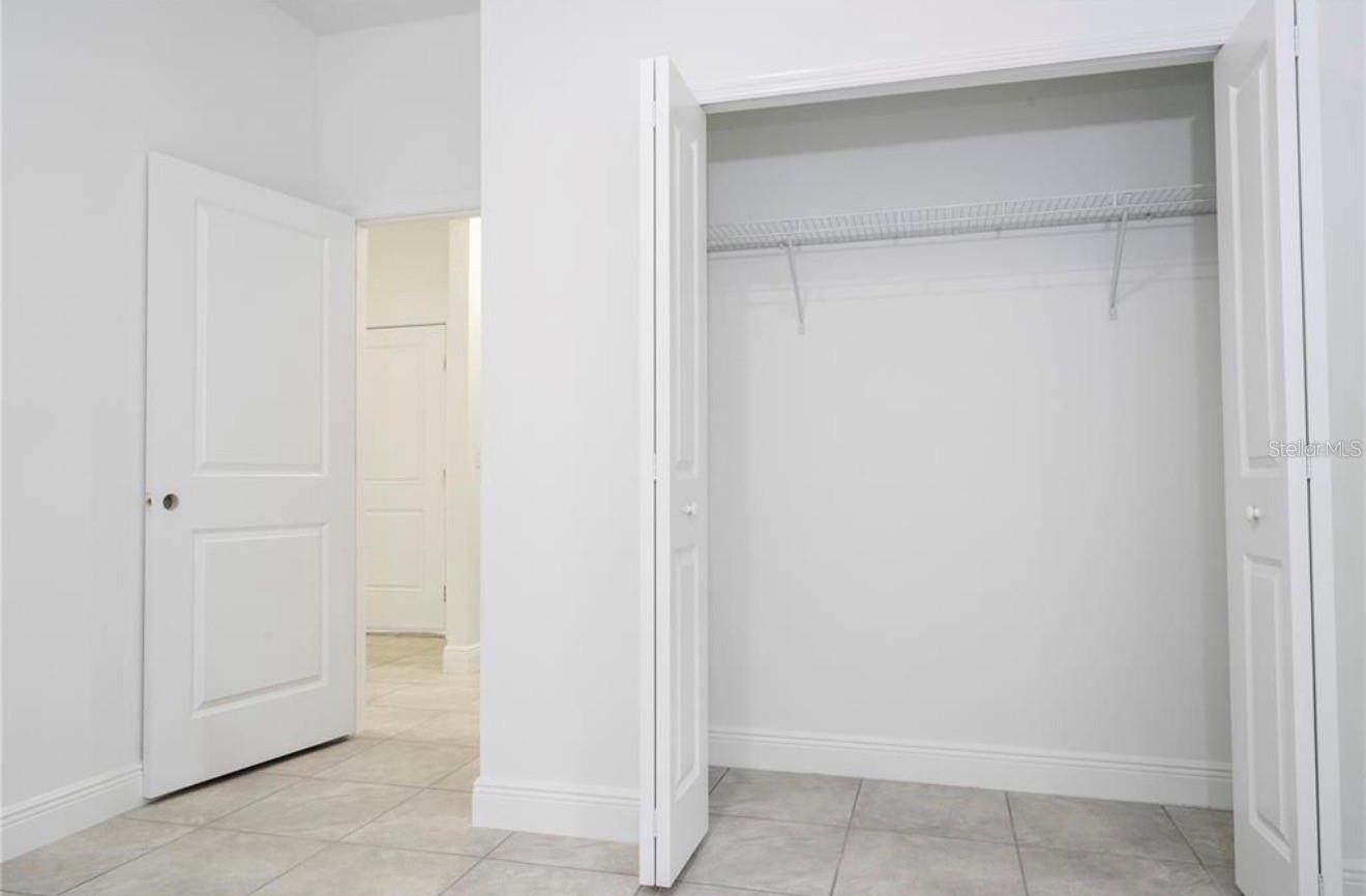 Listing photo id 28 for 3812 Eunice Drive