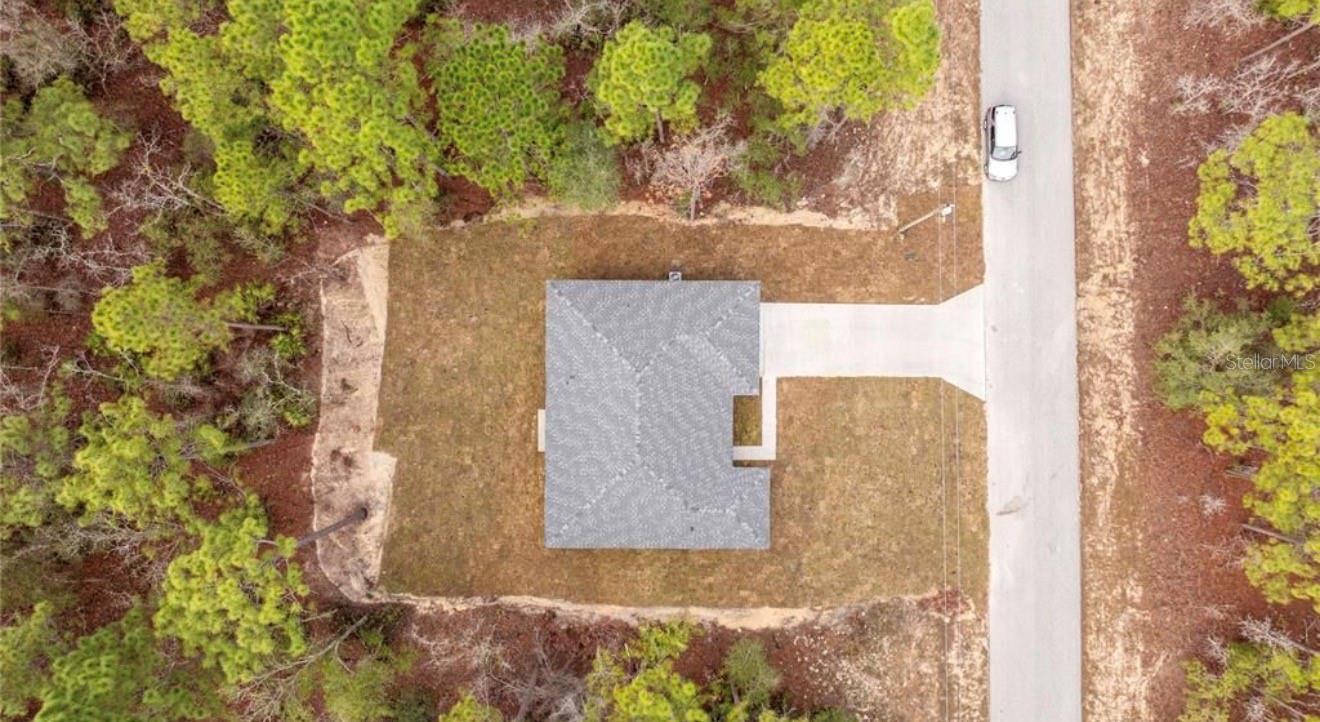 Listing photo id 43 for 3812 Eunice Drive