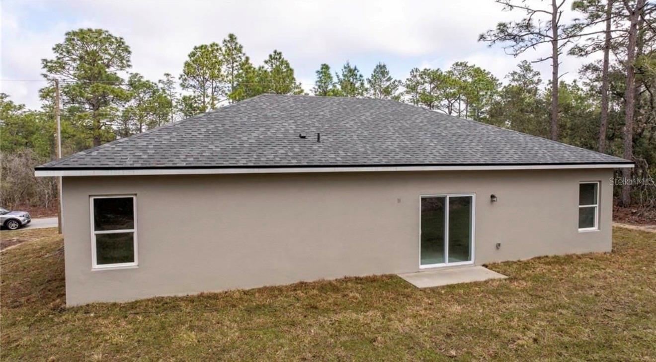 Listing photo id 45 for 3812 Eunice Drive