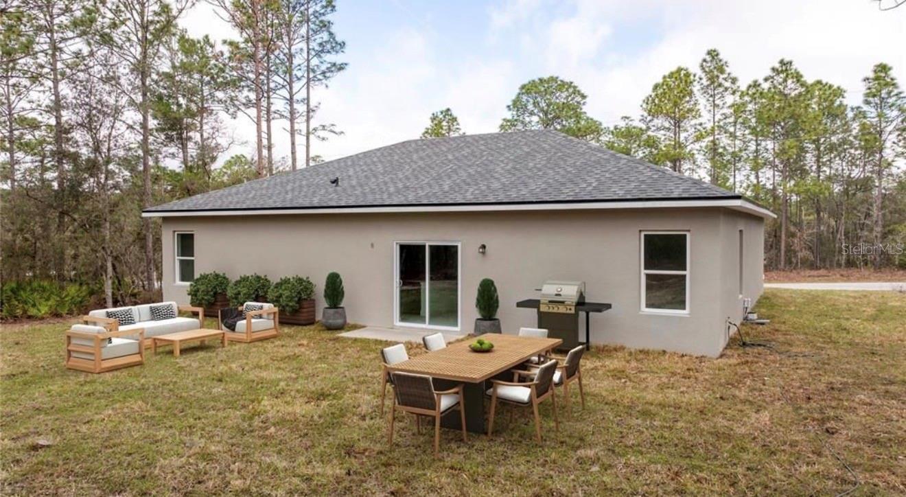 Listing photo id 47 for 3812 Eunice Drive