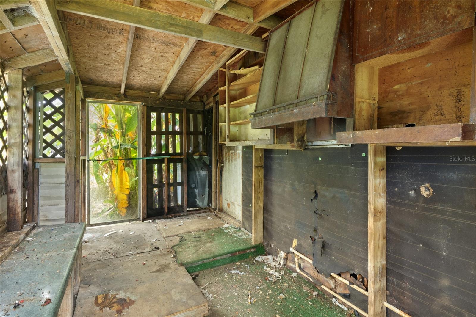 Image 15 of 54 For 465 Hazzard Lane