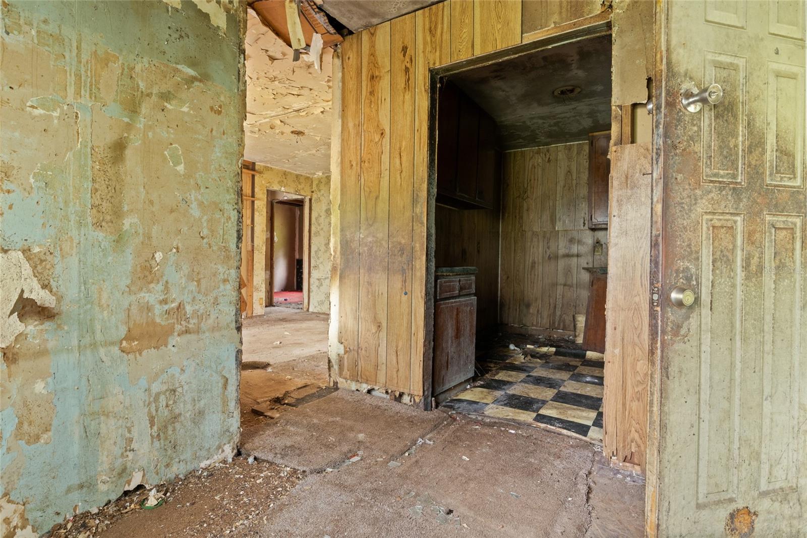 Image 16 of 54 For 465 Hazzard Lane