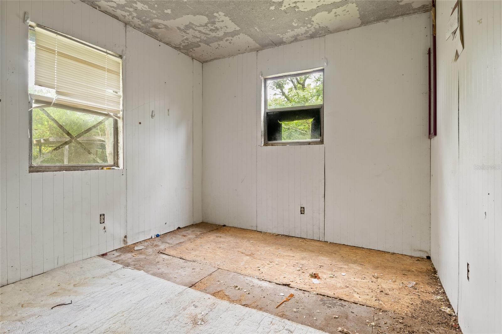 Image 21 of 54 For 465 Hazzard Lane