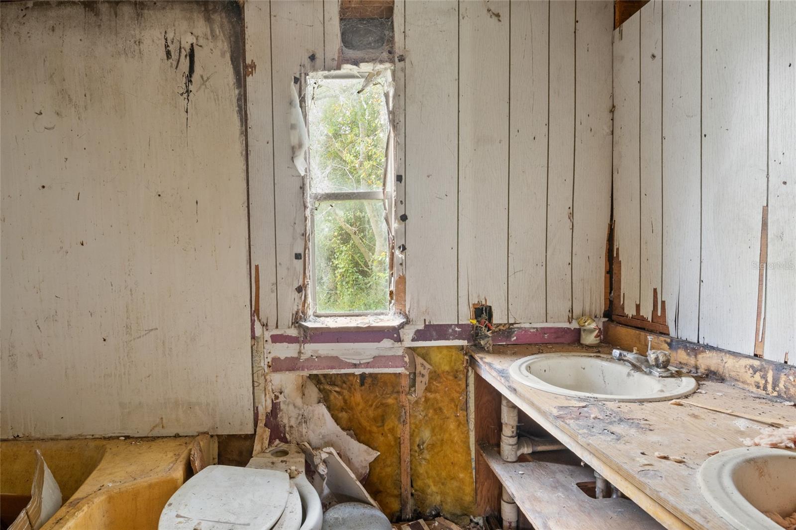 Image 25 of 54 For 465 Hazzard Lane