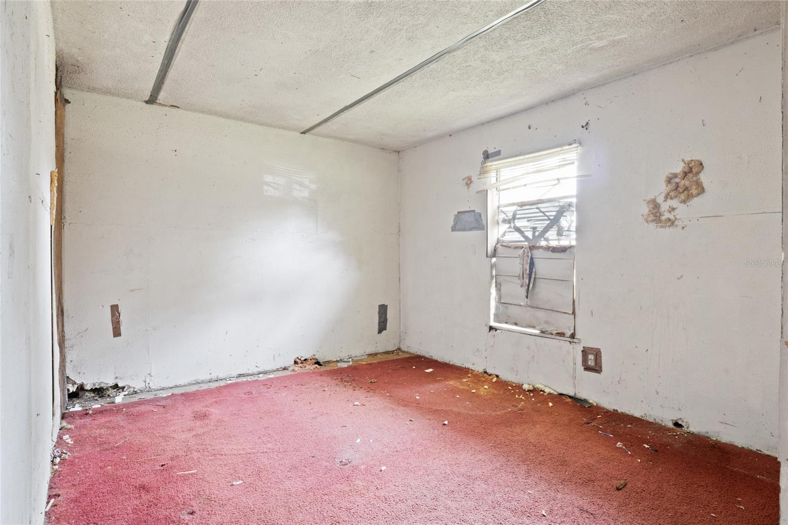 Image 37 of 54 For 465 Hazzard Lane