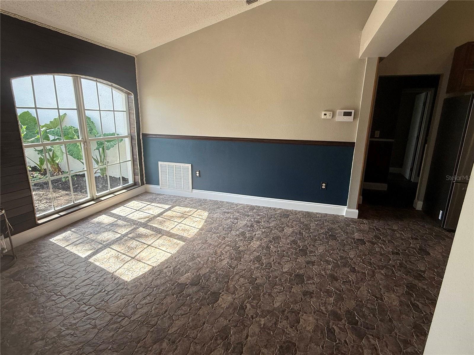 Image 16 of 47 For 19509 Sheldon Street