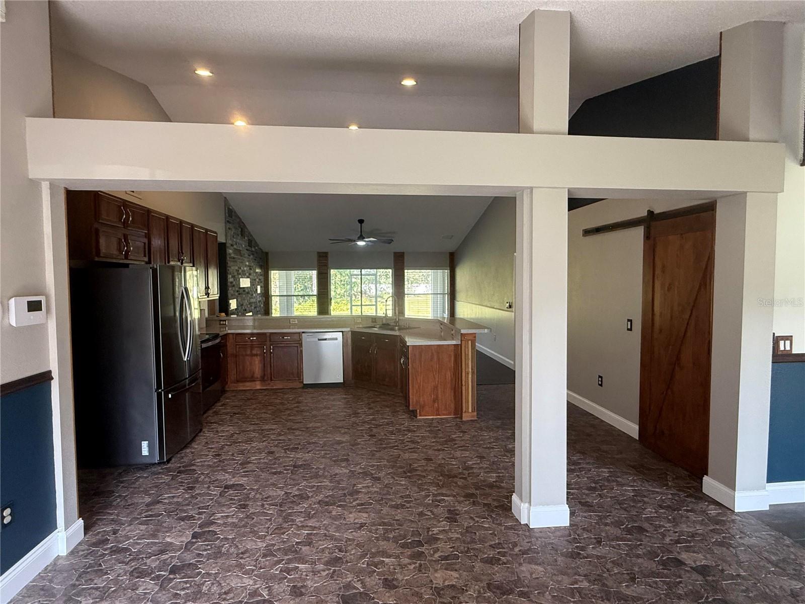 Image 17 of 47 For 19509 Sheldon Street