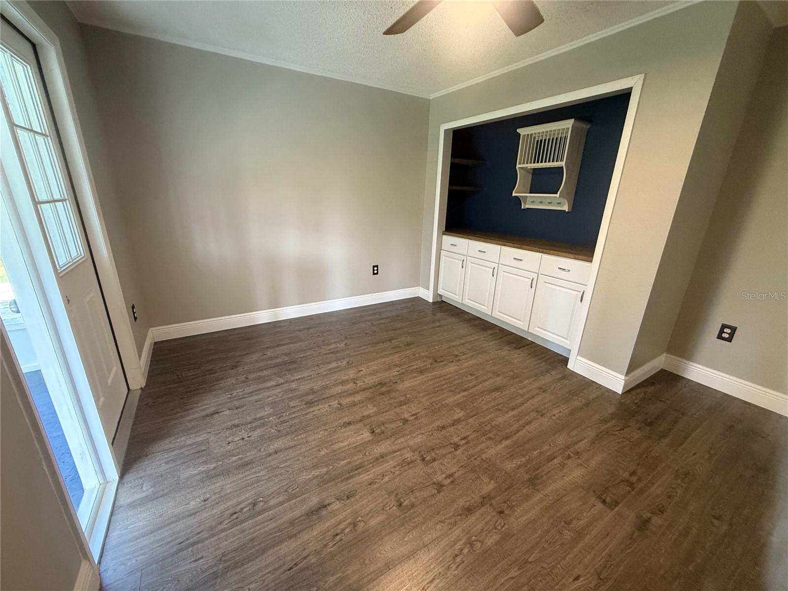 Image 27 of 47 For 19509 Sheldon Street