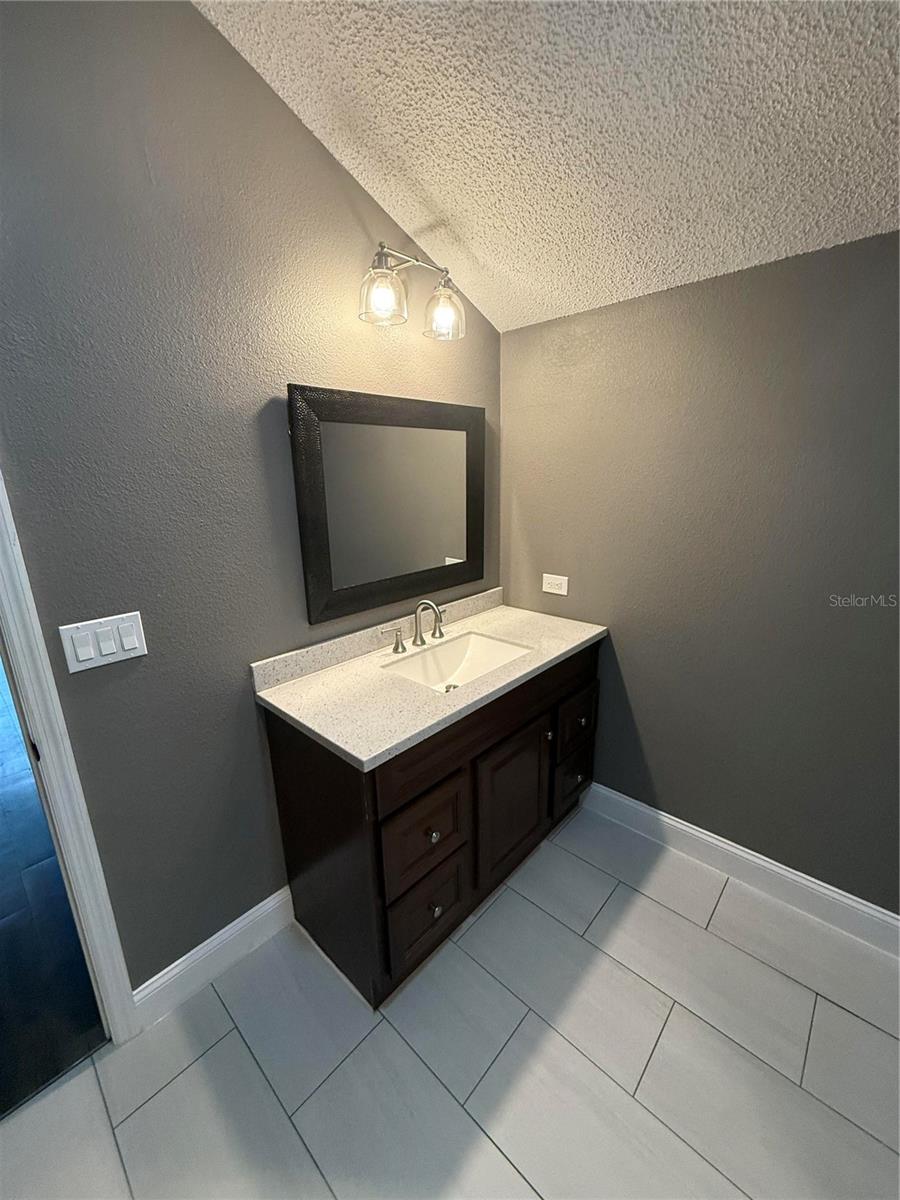 Image 35 of 47 For 19509 Sheldon Street