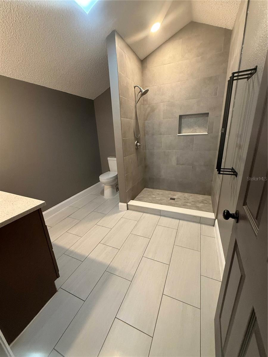 Image 37 of 47 For 19509 Sheldon Street