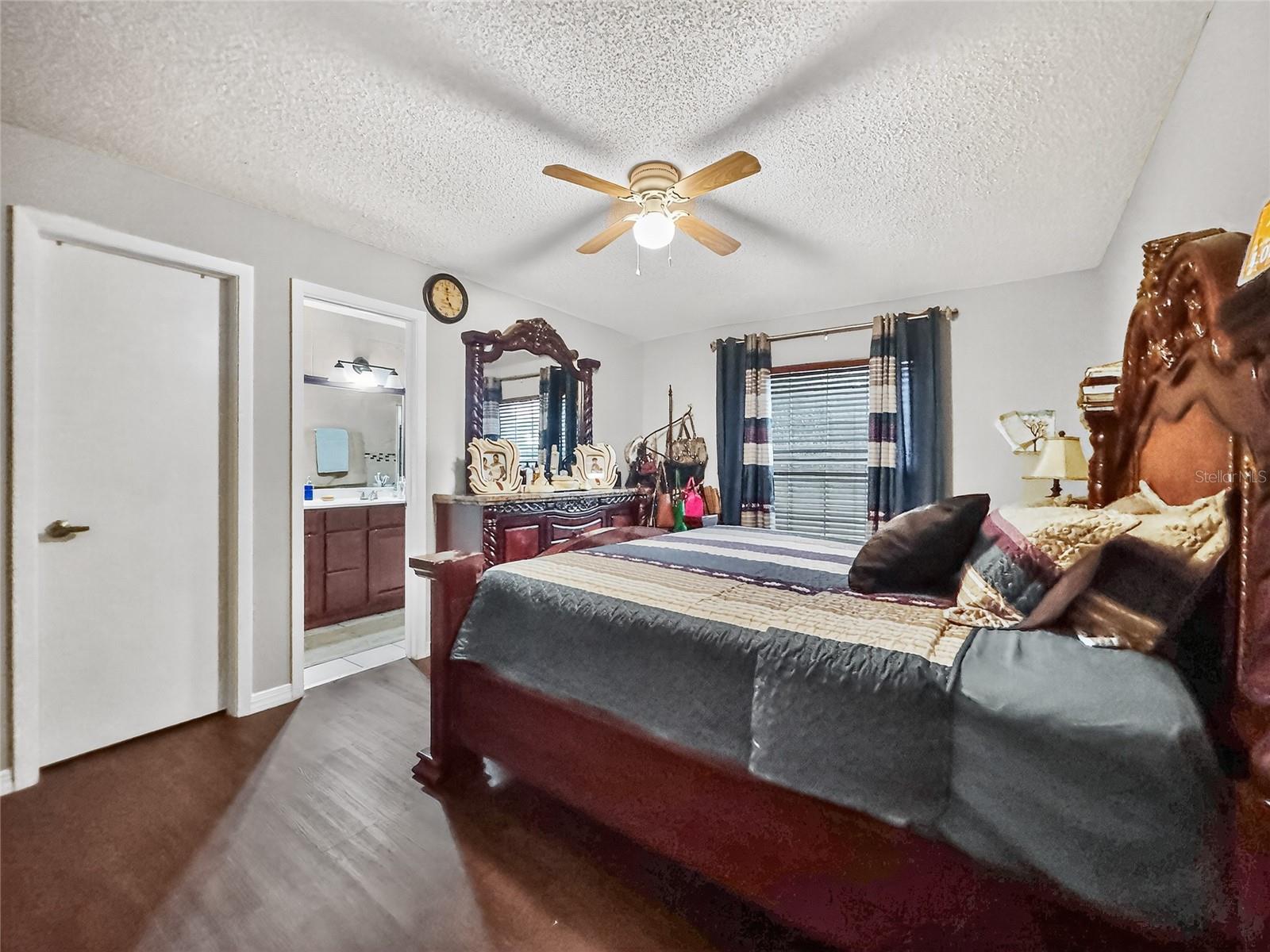 Image 25 of 42 For 5794 Grand Canyon Drive