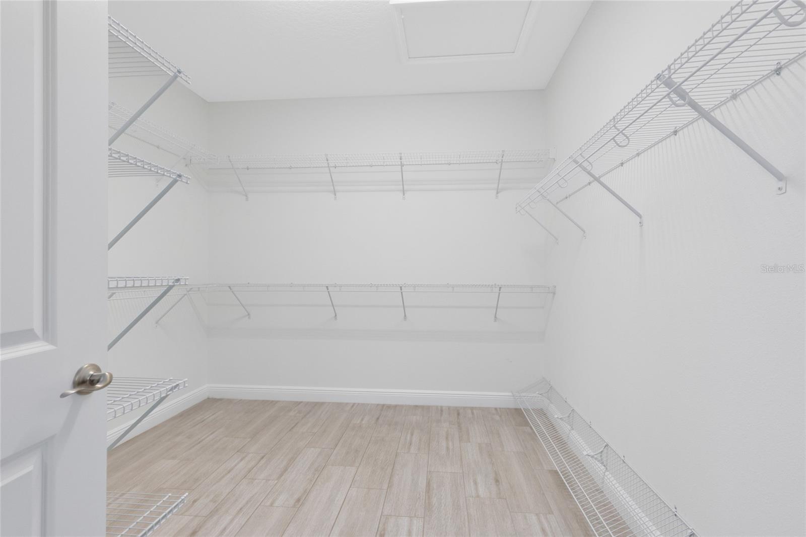 Image 10 of 34 For 13444 Stoddart Avenue