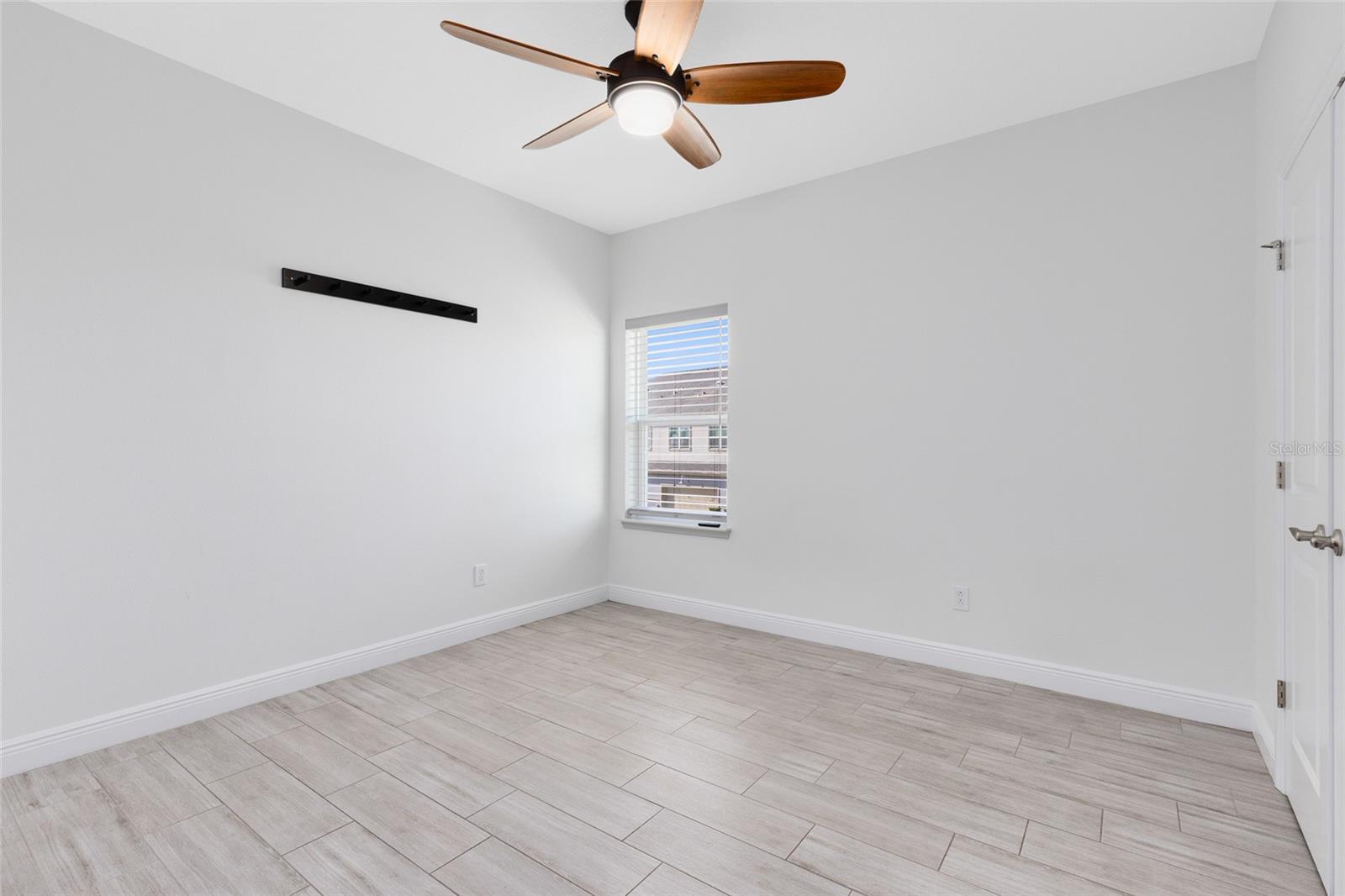 Image 12 of 34 For 13444 Stoddart Avenue