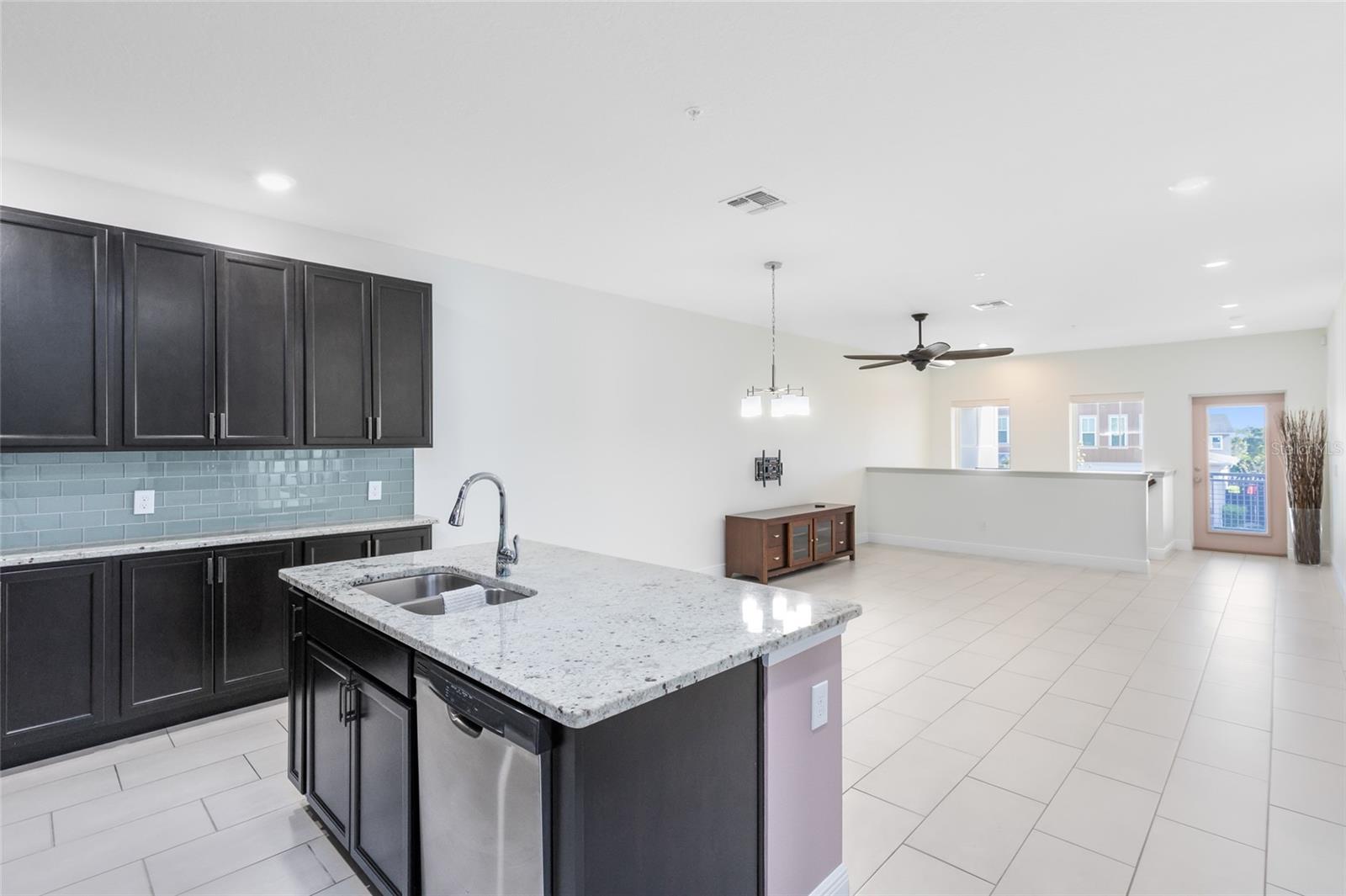 Image 4 of 34 For 13444 Stoddart Avenue