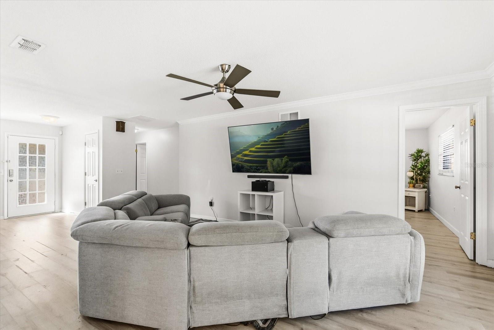 Image 3 of 32 For 7209 Grace Road