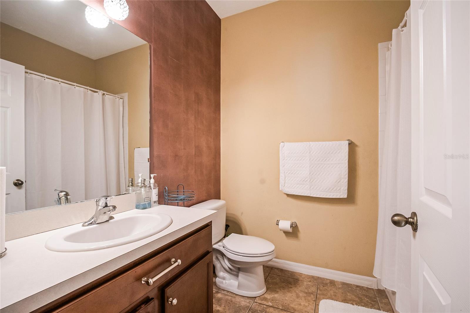 Image 23 of 44 For 3650 Creswick Circle