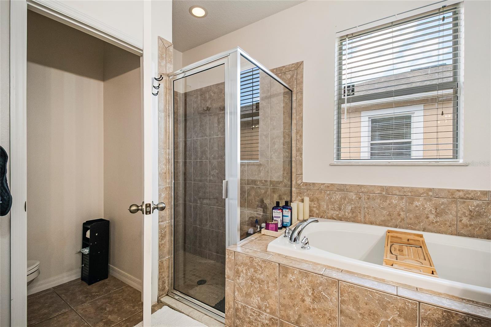 Image 28 of 44 For 3650 Creswick Circle