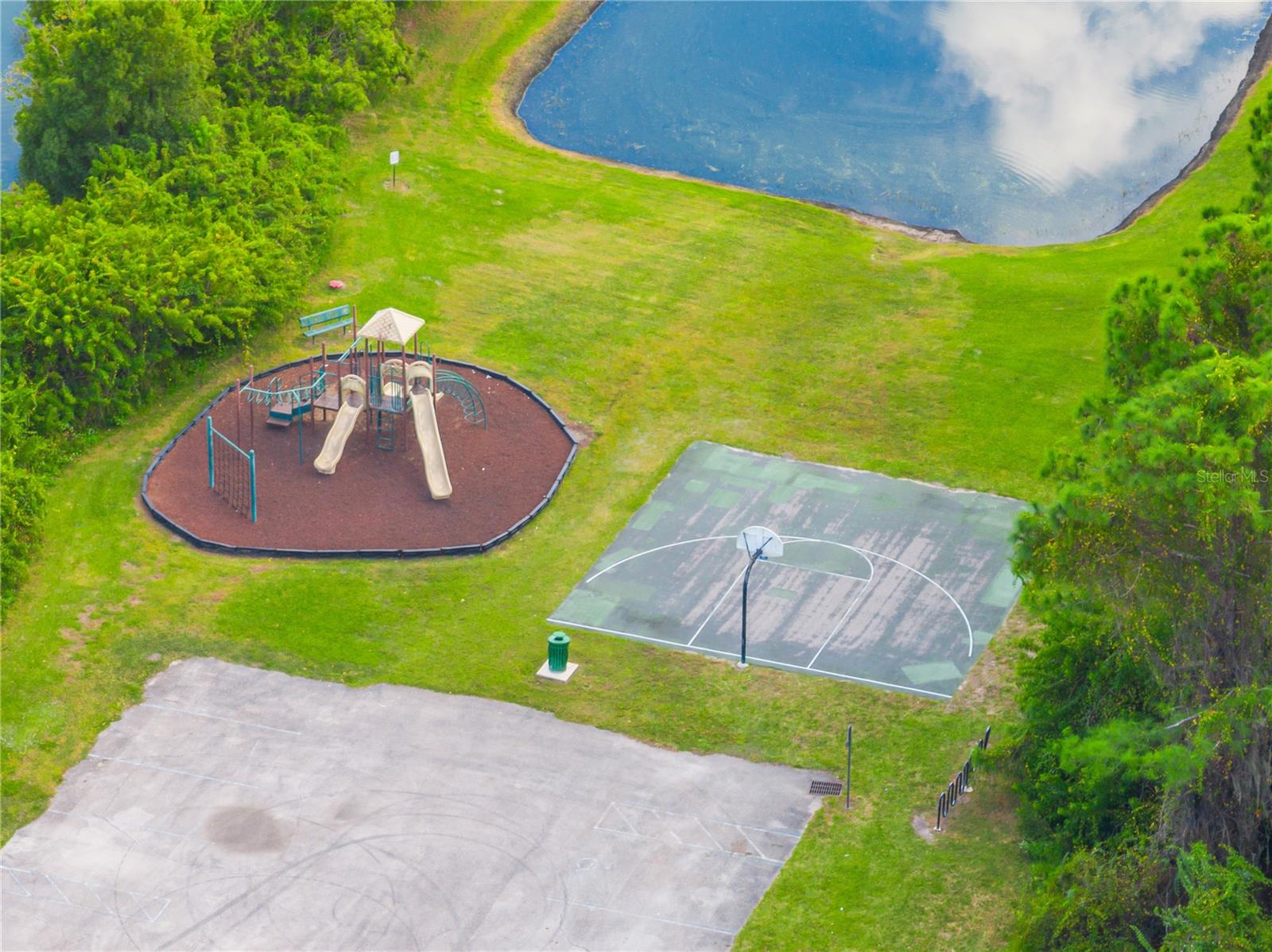 Image 34 of 44 For 3650 Creswick Circle