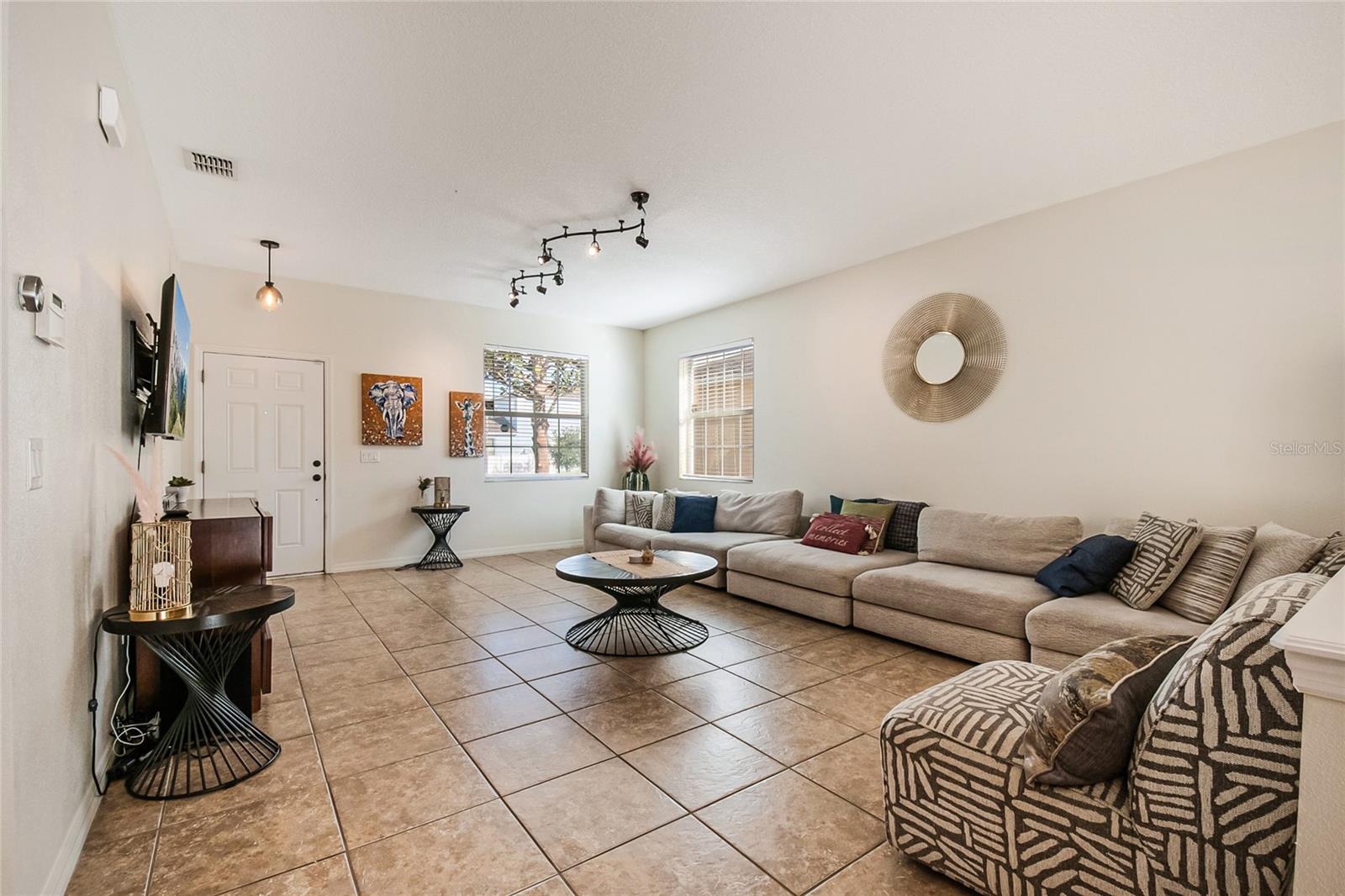 Image 7 of 44 For 3650 Creswick Circle