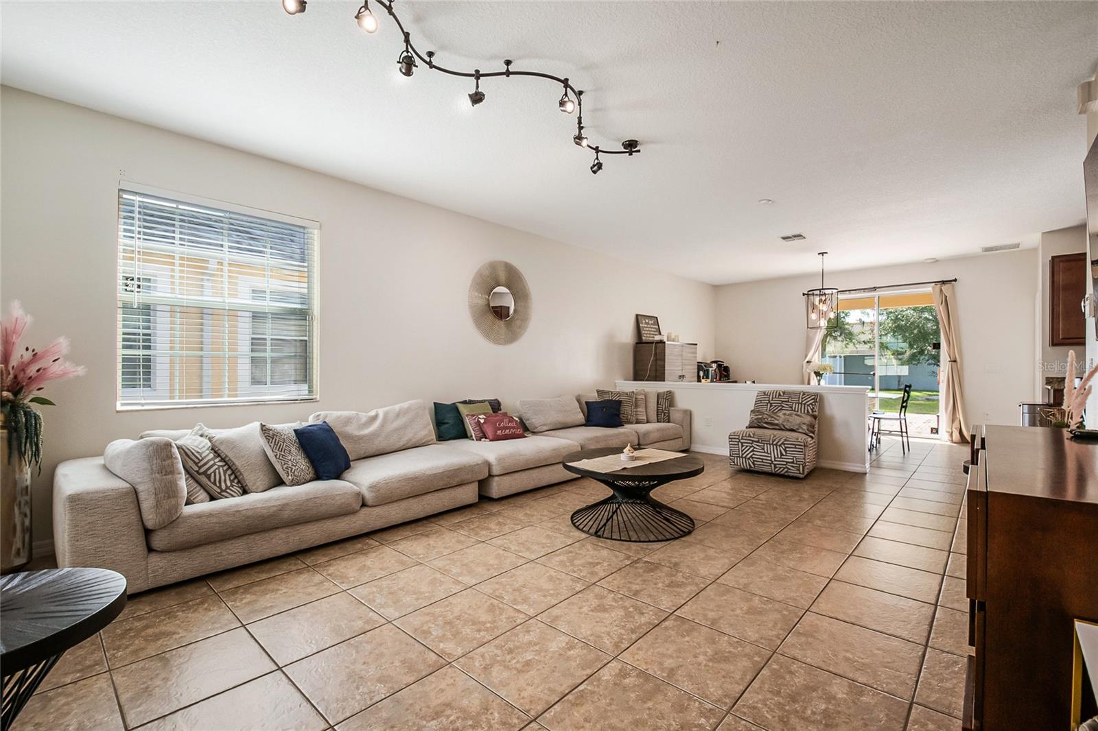 Image 8 of 44 For 3650 Creswick Circle