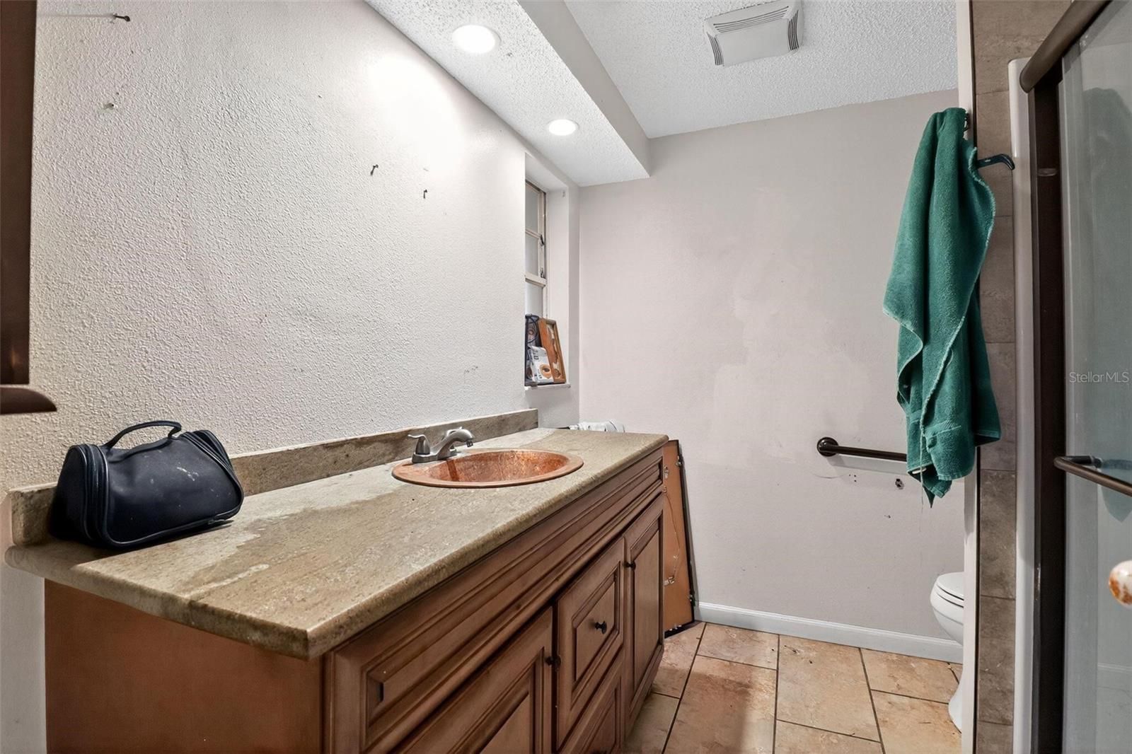 Image 18 of 21 For 1467 Sheehan Boulevard