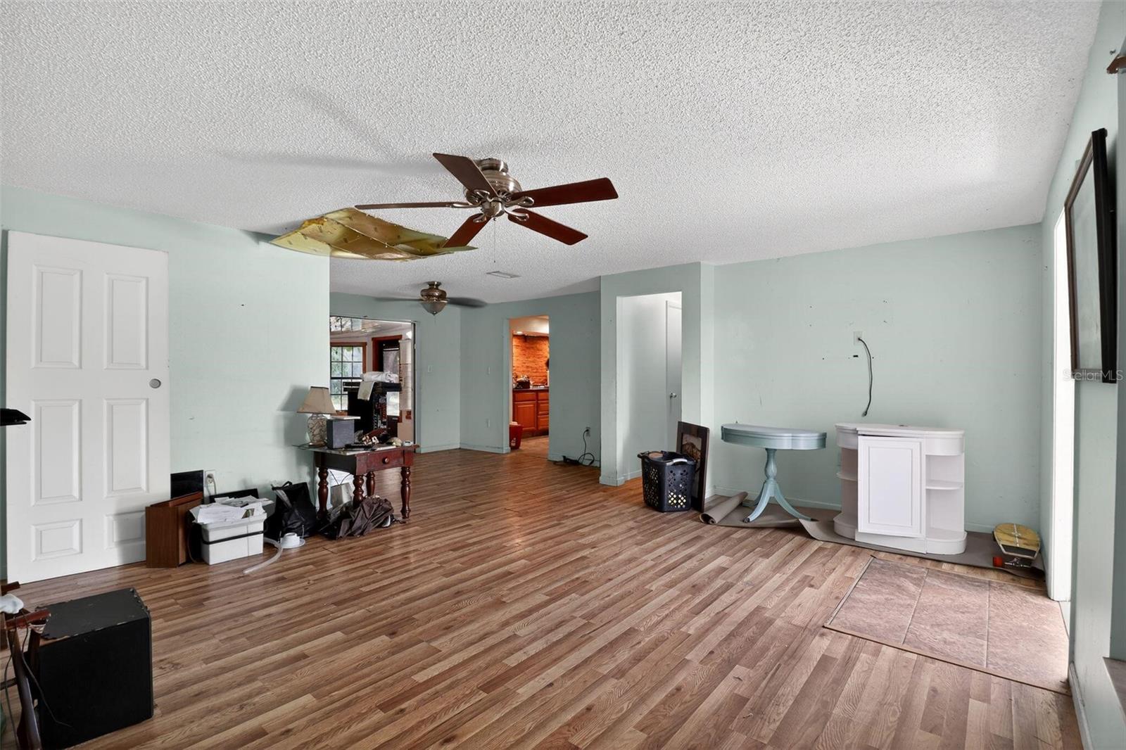 Image 19 of 21 For 1467 Sheehan Boulevard