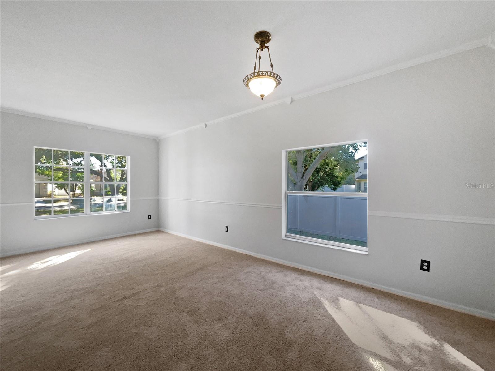 Image 15 of 33 For 2613 Queen Alberta Drive