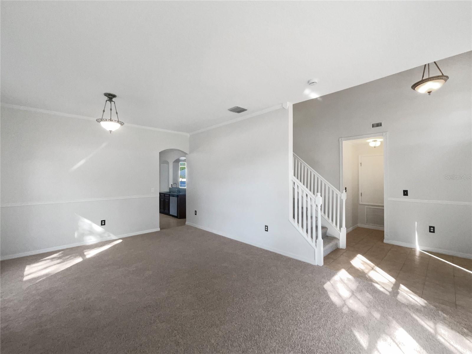 Image 16 of 33 For 2613 Queen Alberta Drive