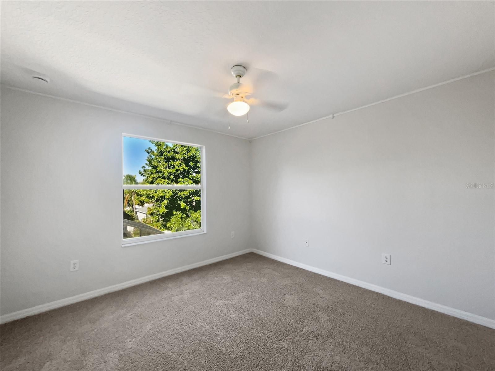 Image 20 of 33 For 2613 Queen Alberta Drive