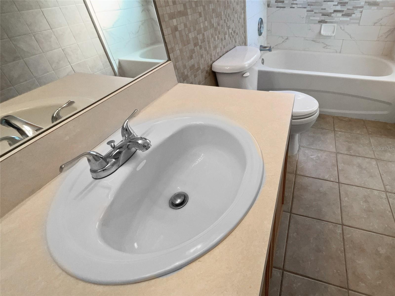 Image 26 of 33 For 2613 Queen Alberta Drive