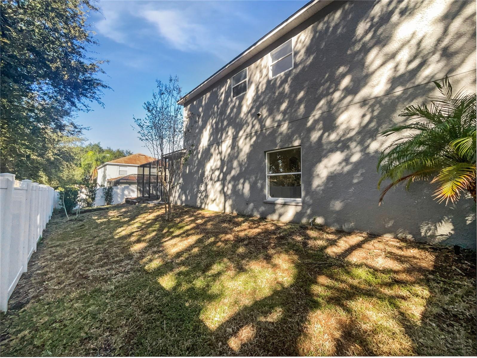 Image 31 of 33 For 2613 Queen Alberta Drive