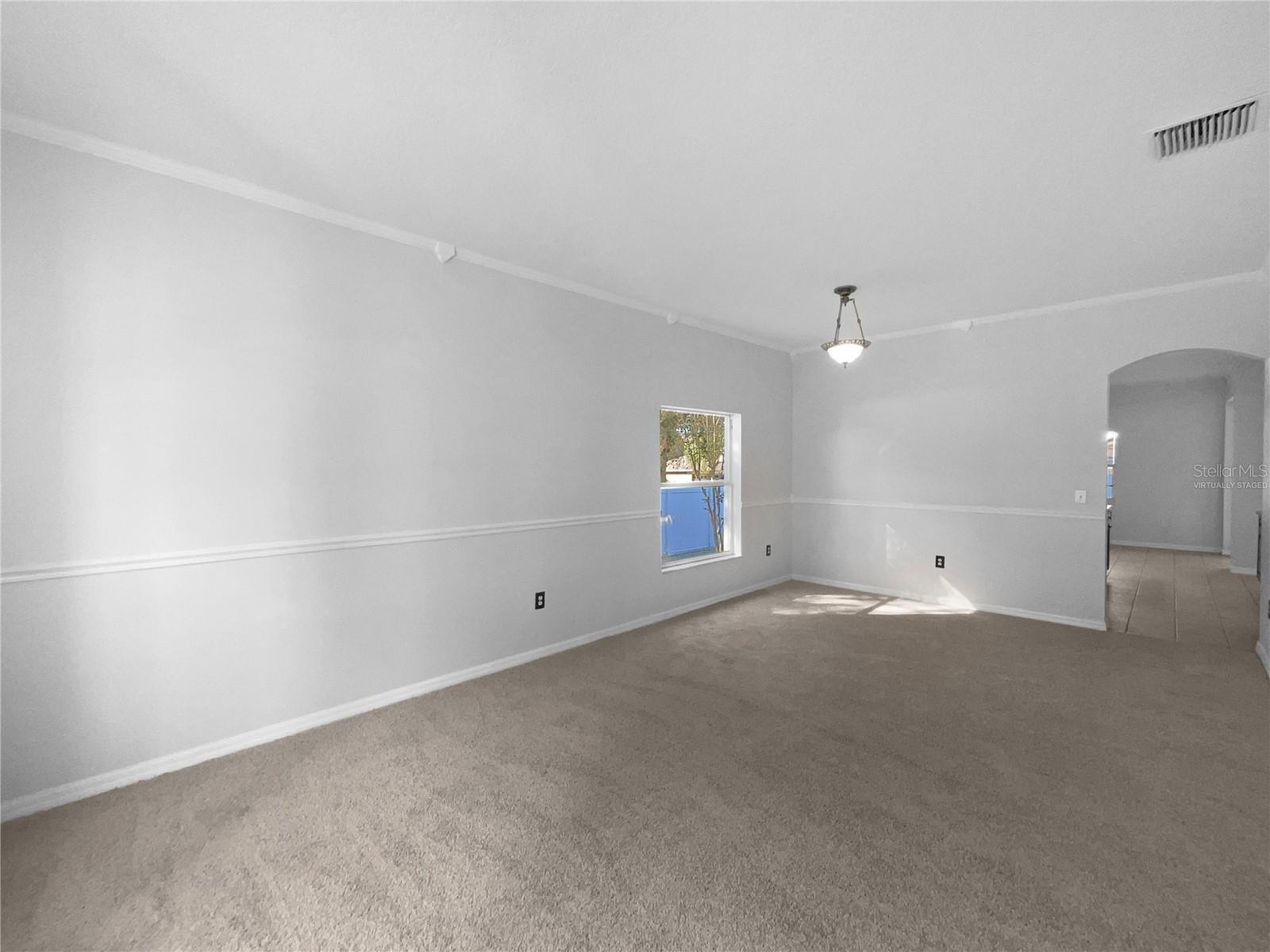 Image 4 of 33 For 2613 Queen Alberta Drive