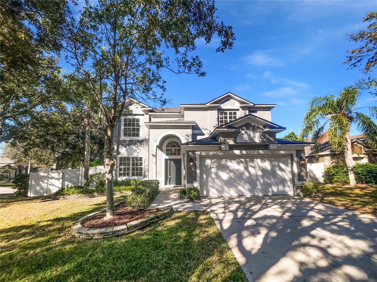 Image 8 of 33 For 2613 Queen Alberta Drive