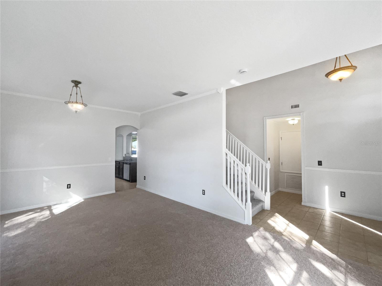 Image 9 of 33 For 2613 Queen Alberta Drive