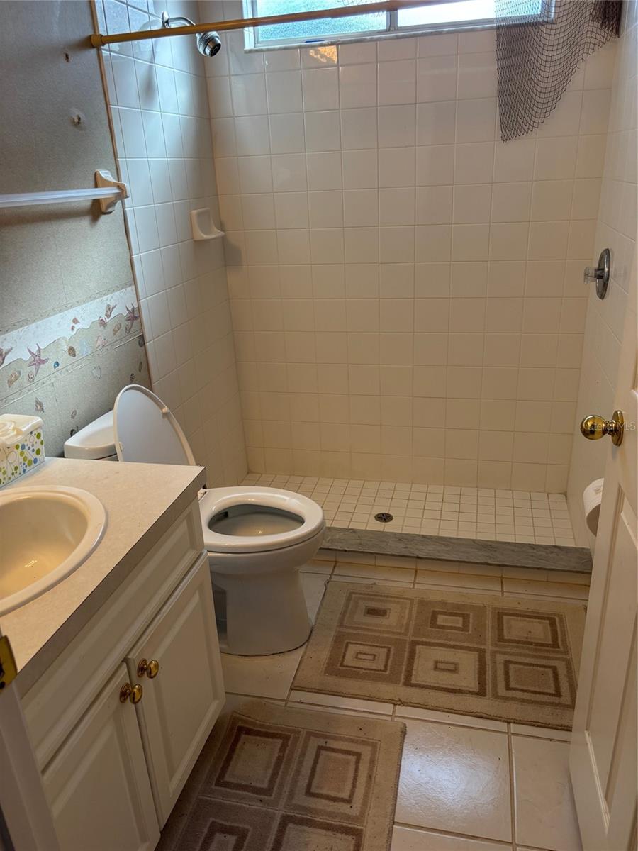 Image 4 of 65 For 497 Pickfair Terrace