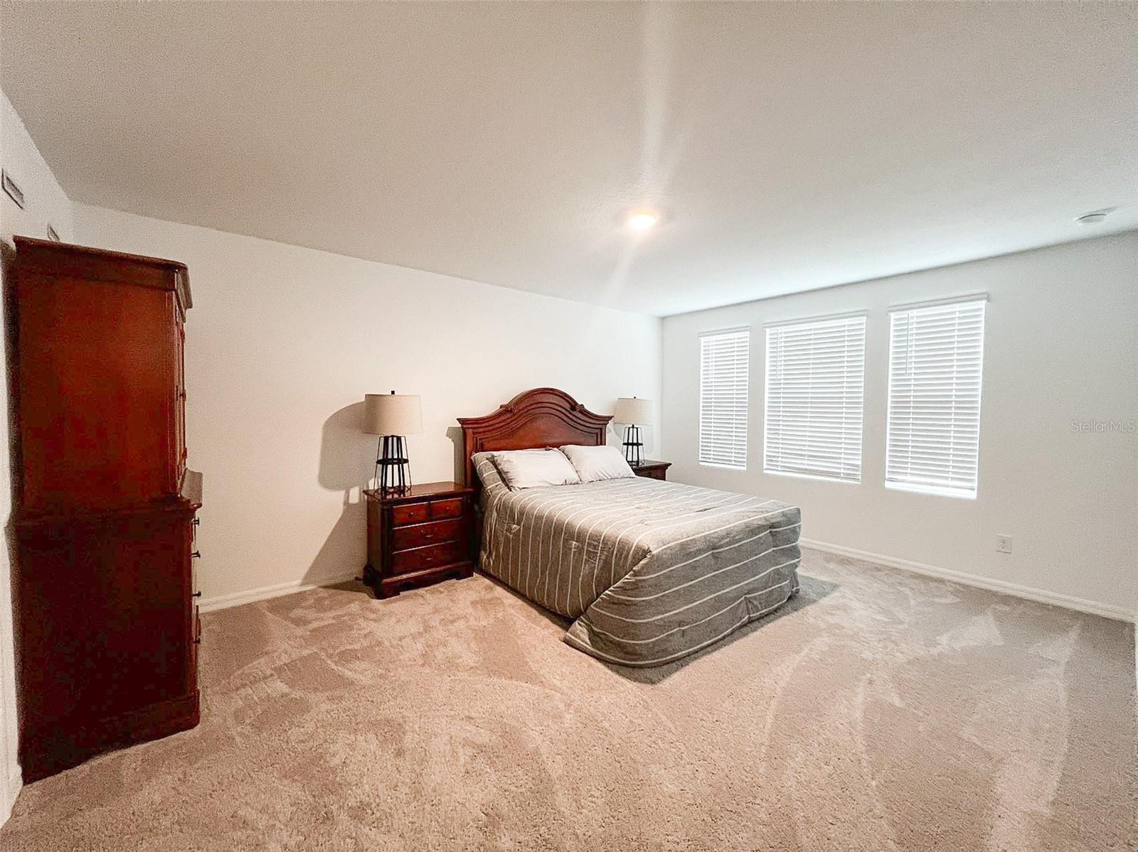 Image 11 of 30 For 868 Longboat Drive