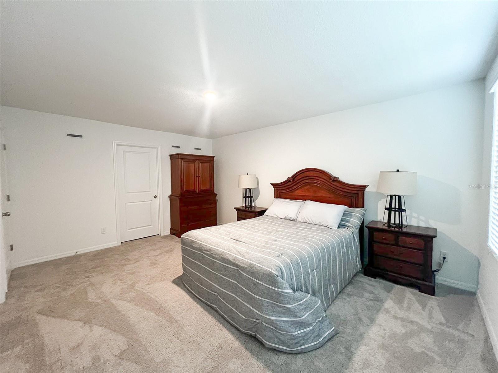 Image 12 of 30 For 868 Longboat Drive