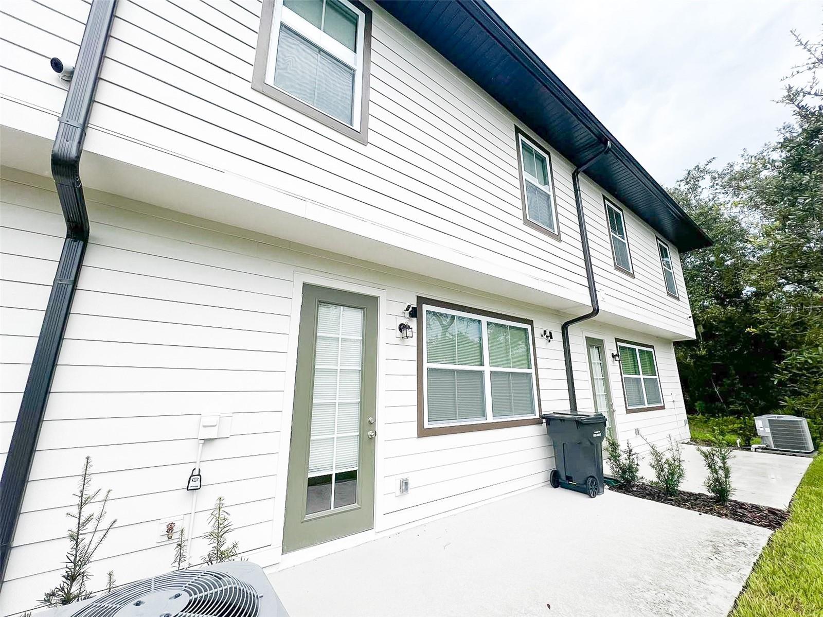 Image 21 of 30 For 868 Longboat Drive