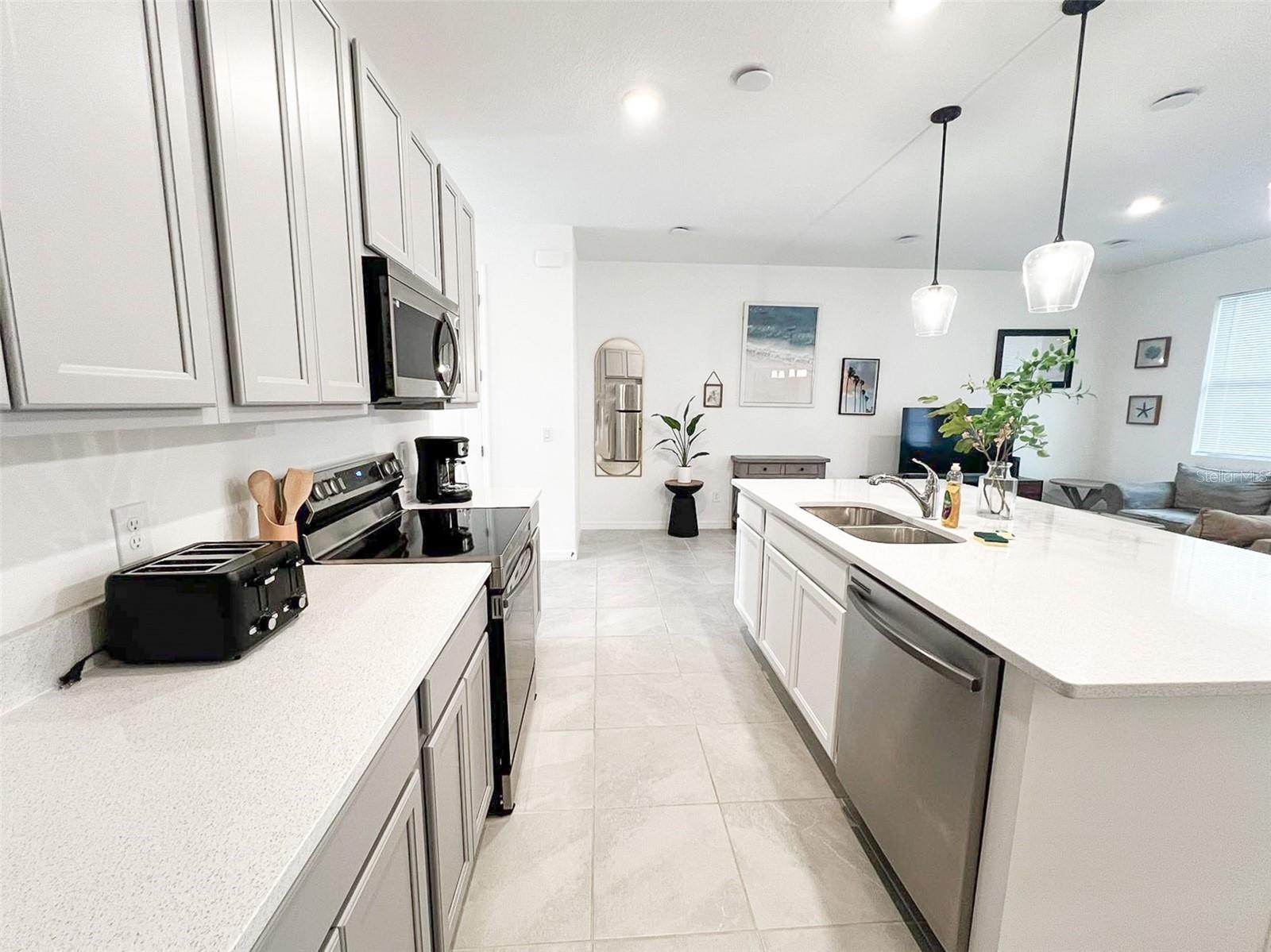 Image 8 of 30 For 868 Longboat Drive