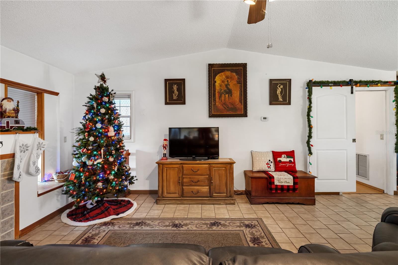 Image 13 of 43 For 715 Fairway Drive