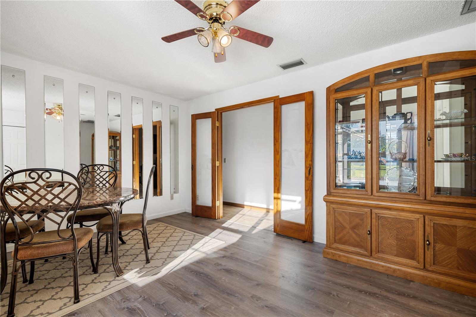 Image 27 of 43 For 715 Fairway Drive